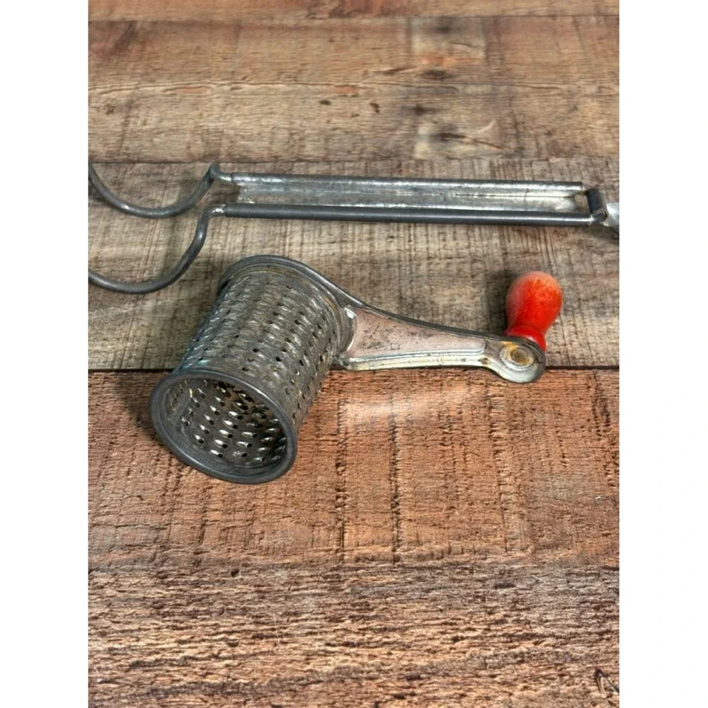 Vintage MOULI Cheese Rotary Hand Grater Made In France Red Wood Handle 1950s